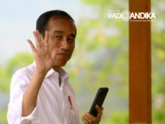 Pastikan UKT Batal Naik Tahun Ini, Jokowi: Kemungkinan Tahun Depan