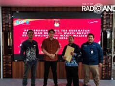 Dua Pasang Bakal Calon Bupati Kediri Lolos Tes Kesehatan