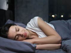 9 Kebiasaan Sebelum Tidur yang Bikin Kurus, Bye-bye Gadget