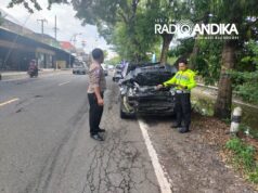 Tiga Mobil Terlibat Kecelakaan Beruntun di Durenan Trenggalek