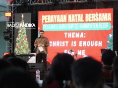 Bupati Kediri Bangun Mindset Gen Z pada Peringatan Natal Pelajar SMP