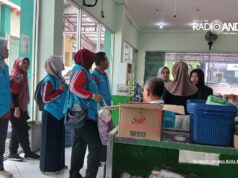 Jelang Lebaran, Dinkes Kota Blitar Sidak Pangan