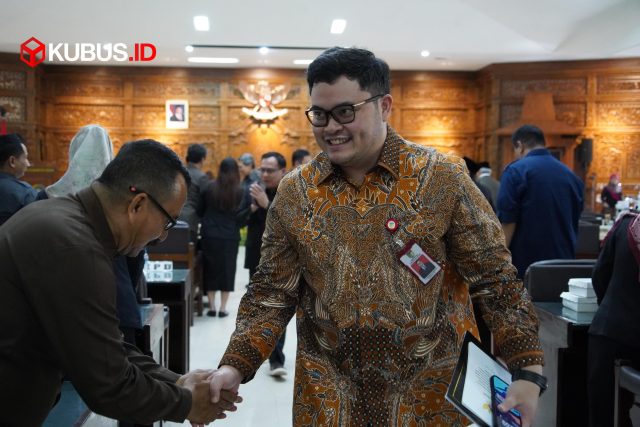 bupati kediri hanindhito himawan pramana