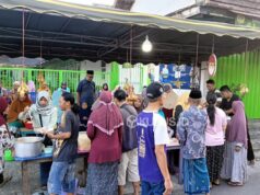 Lebaran Ketupat, Warga Ngadirejo Sediakan Seribu Ketupat Gratis