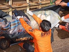 Jenazah Pria Ditemukan Mengapung di Pantai Peh Pulo Blitar, Diduga Korban Hilang Saat Mancing