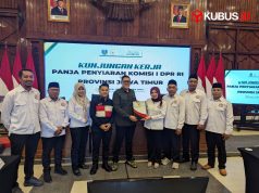 KPID Jawa Timur Serahkan 9 Rekomendasi Revisi UU Penyiaran ke Komisi I DPR RI