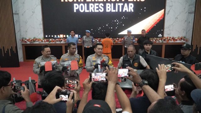 Polres Blitar menetapkan 12 orang sebagai tersangka dalam kasus kerusuhan dan penjarahan di Gedung DPRD Kabupaten Blitar. (Foto. Redaksi)