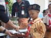 Sekolahnya Belum Tersentuh Program MBG, Ratusan Siswa di Mojo Gembira Disambangi Tim ANDIKA Media