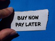 Fenomena Paylater: Solusi Transaksi atau Sumber Utang Baru?