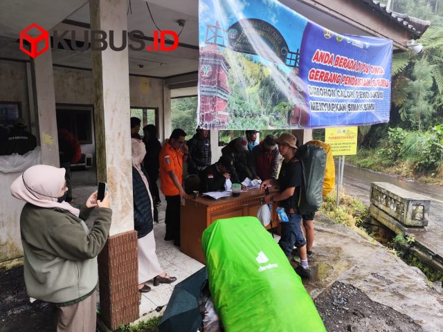Seluruh pendaki yang berada di kawasan Ranu Kumbolo saat erupsi Gunung Semeru dipastikan telah berhasil turun dengan selamat. (Foto. Redaksi)