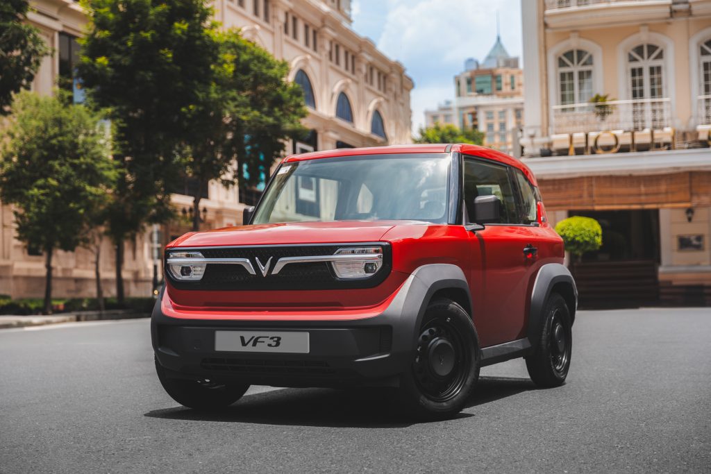 Membangun Masa Depan Energi: Strategi Vinfast Lewat Ekosistem EV Terpadu 2 VF 3 red photo 1