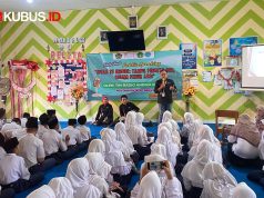 ANDIKA Media Goes To School, Bekali Siswa MTsN 1 Nganjuk Keterampilan Public Speaking