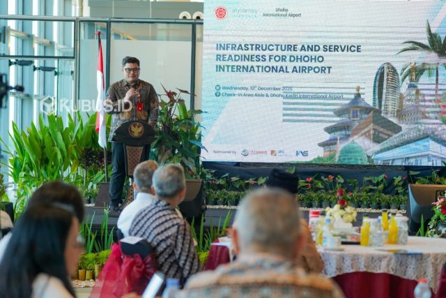 bupati kediri saat kunjungan kementerian haji dan umrah