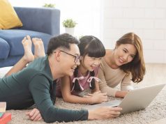 Parenting di Era Serba Digital: Tantangan Orang Tua di Tengah Perubahan Zaman