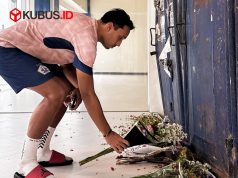 Jelang Melawan Arema, Pemain Persik Gelar Doa Bersama di Gate 13 Kanjuruhan