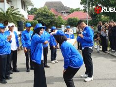 Lepas 1.811 Mahasiswa KKN-T UNP Kediri, Wali Kota Vinanda: Jadilah Agen Perubahan untuk Kediri MAPAN