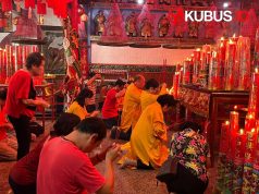 Umat Kelenteng Tjoe Hwie Kiong Gelar Ritual Ying Sen, Sambut Kembalinya Dewa-Dewi dari Langit