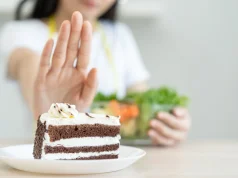 Bahaya makan manis saat buka puasa