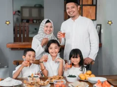 buka puasa bersama keluarga.width 800.format webp